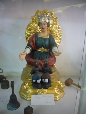 성녀 레스티투타_photo by Lalupa_in the Museum of Santa Restituta in Ischia of Naples_Italy.jpg